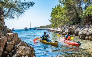 How to choose a kayak route? doloremque