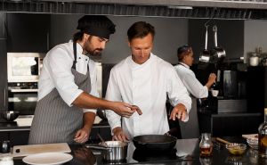 B3H and RB65, the best restaurant walkie talkies doloremque