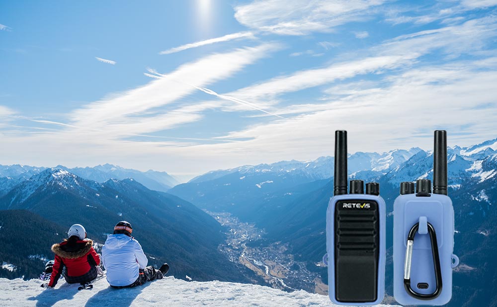 How to choose the two way radio for mountain?