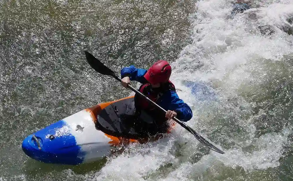How to Kayak in Rapids doloremque